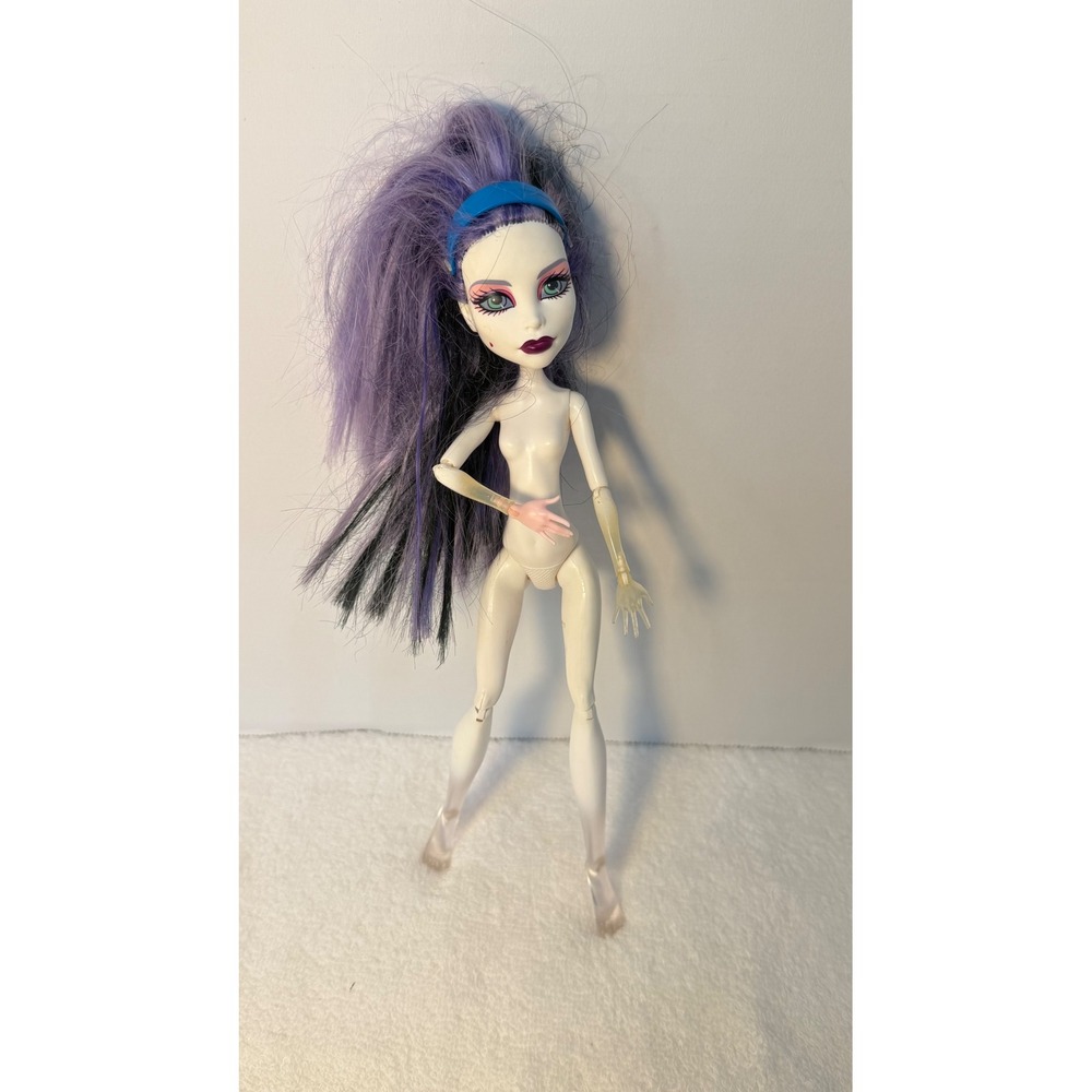 Monster High Spectra Vondergeist G1 Nude Doll PurpleHair Translucent 2008 Mattel - Picture 5 of 7